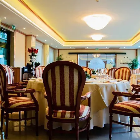 Palace Hotel 4*