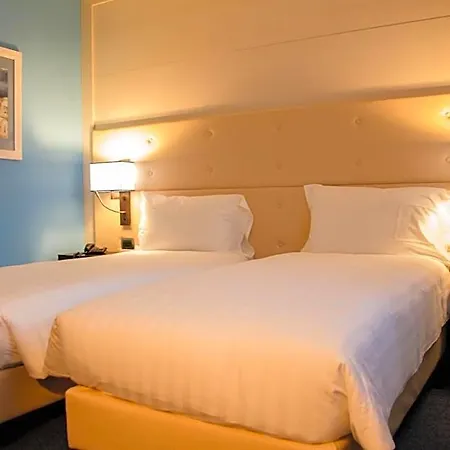 Palace 4*