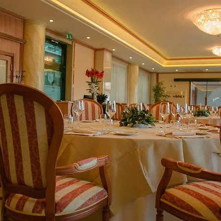 Palace Hotel 4*